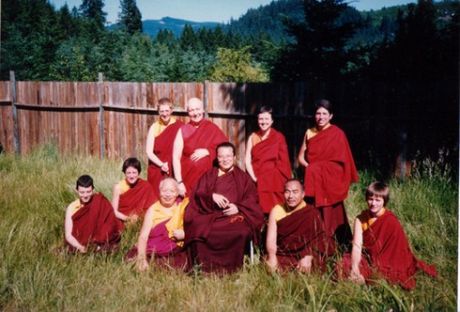 1986 Female Retreatants Mid Retreat